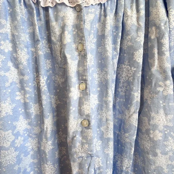 Lanz of Salzburg Womens Snowflake Nightgown Size L Blue Flannel Lace Trim Modest - Picture 8 of 11
